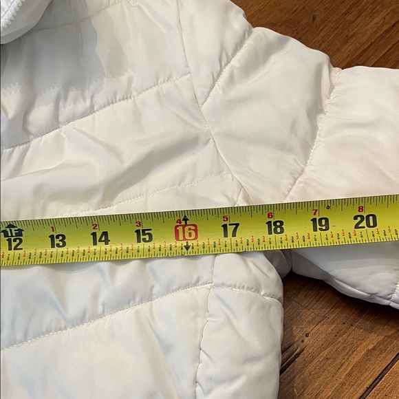 Old Navy Cream Puffer Jacket - Picture 10 of 10